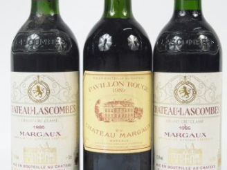 Vente aux enchères 3 BOUTEILLES : 1 PAVILLON ROUGE DU CHATEAU MARGAUX 1989 LB - 2 CHATEAU
