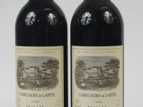2 BOUTEILLES CHATEAU CARRUADES DE LAFITE 2E VIN DU CHATEAU LAFITE 1ER 