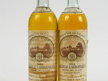 2 BOUTEILLES CHÂTEAU CARBONNIEUX BLANC GCC GRAVES - 1962 - 1 BG/1 MEP/