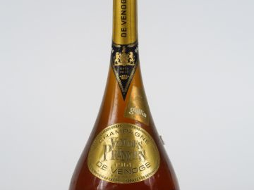 1 BOUTEILLE CHAMPAGNE VIN DES PRINCES DE VENOGE - 1961