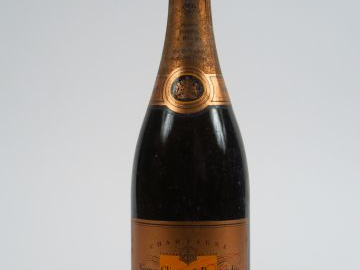1 BOUTEILLE CHAMPAGNE VEUVE CLICQUOT PONSARDIN ROSE RESERVE - 1993