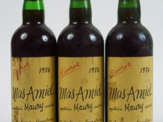 Vente aux enchères 3 BOUTEILLES MAURY MAS AMIEL 'RESERVE' - 1976 - 1 ET