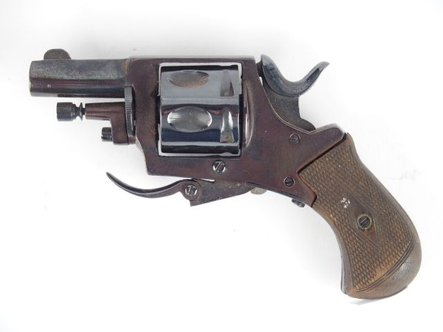 270- Revolver Belge dit « British Bull-dog » calibre 320, détente repl