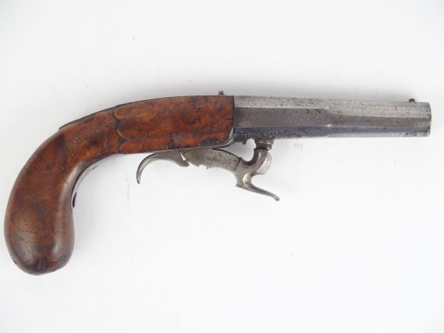 264-Pistolet type « Cessier » à percussion inférieure, mécanisme très 