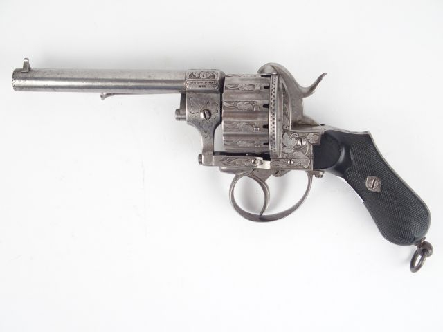 249- Revolver  à système par Chaineux calibre 9mm à broche. Modèle de 