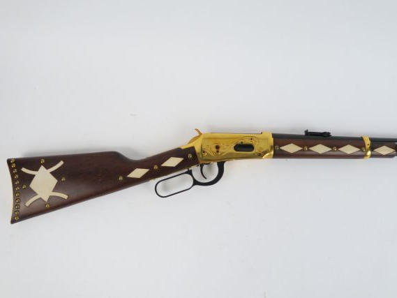 335- Carabine commémorative Winchester 1894 en calibre 30/30 Wincheste