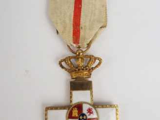 Vente aux enchères Belle et fine Croix en or et émail blanc du mérite militaire Espagnol 