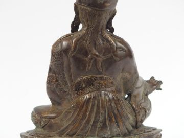 Sujet en cuivre représentant un Padmasambava. Tibet XIXème. H. 29,6 cm