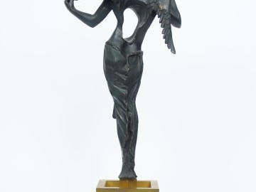 DALI. 'The Surrealist Angel'. Sculpture en bronze, numérotée 456/1500 