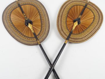 2 paires de grands chasse mouches. Cambodge XIXème