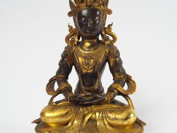 Statuette en bronze doré, représentant Amitayus assis en méditation su