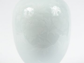 Vente aux enchères Vase en porcelaine de Chine. Circa 1930/1950. H. 30 cm