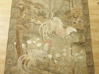 Vente aux enchères Importante tenture et velours et soie brodés, finement travaillé, repr