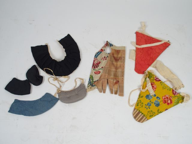 Documents: Partie d’un corps à baleine du XVIIIème, (manque l’autre mo