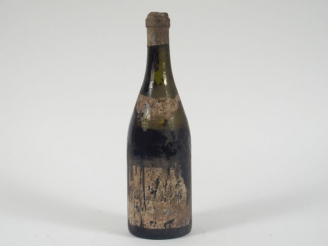 Vente aux enchères 1 BOUTEILLE BEAUNE DU CHÂTEAU BOUCHARD PERE ET FILS ANNEES 20/30 - 12 