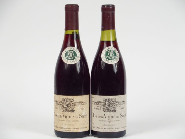 2 BOUTEILLES CORTON GC CLOS DE LA VIGNE AU SAINT L. LATOUR - 1983 - EF