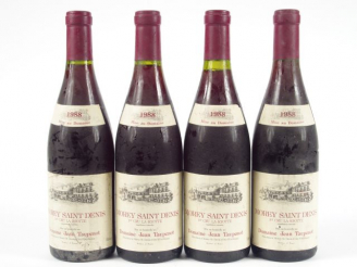 Vente aux enchères 4 BOUTEILLES MOREY ST DENIS 1er CRU ' LA RIOTTE' J. TAUPENOT - 1988