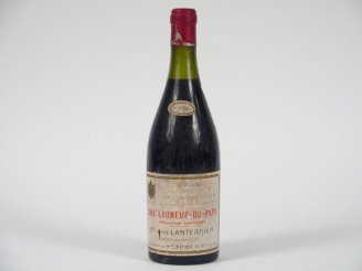 Vente aux enchères 1 BOUTEILLE CHATEAUNEUF DU PAPE LANTERNIER - 1946 - 4 CM/ELA