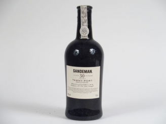 Vente aux enchères 1 BOUTEILLE PORTO SANDEMAN TAWNY PORT 30 ANS - COFFRET