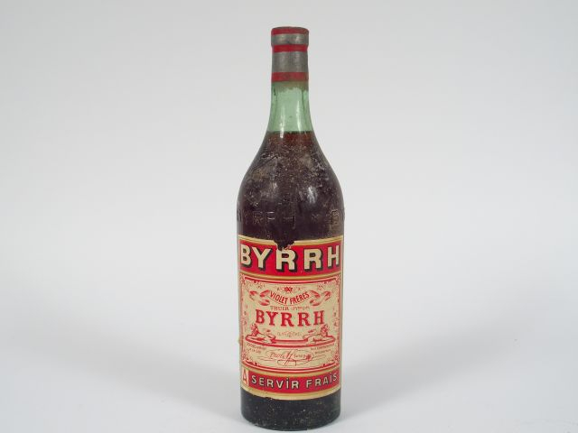 1 TRES VIEILLE BOUTEILLE BYRRH (VIOLET FRERES)