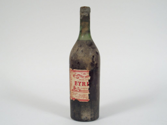 Vente aux enchères 1 TRES VIEILLE BOUTEILLE BYRRH (VIOLET FRERES) - EA