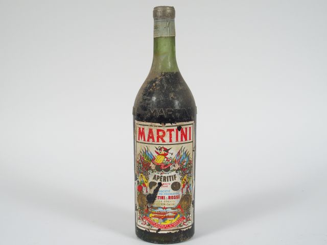 1 TRES VIEILLE BOUTEILLE MARTINI ROUGE - EA/CAPS TLA