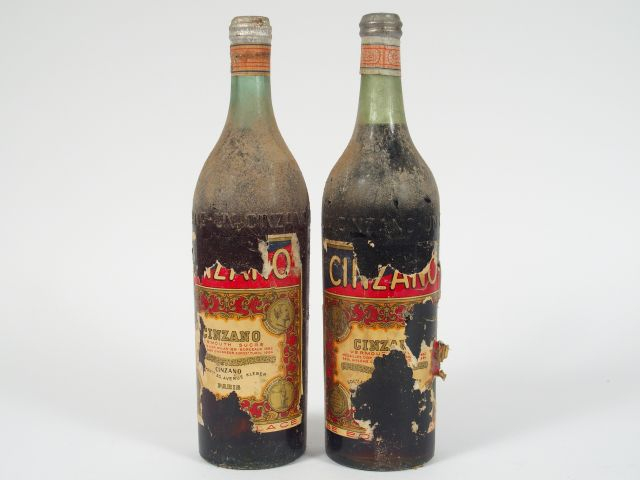 2 VIEILLES BOUTEILLES CINZANO ROUGE - EA