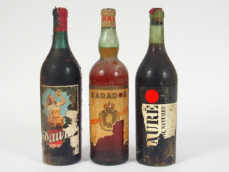 Vente aux enchères 3 BOUTEILLES :  2 APERITIF DAURE /1 KARADOR