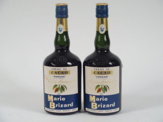 Vente aux enchères 2 BOUTEILLES CREME DE CACAO CHOUAO MARIE BRIZARD
