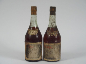 Vente aux enchères 2 BOUTEILLES COGNAC T. RICARD - BS