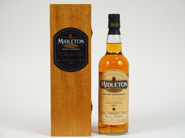 1 BOUTEILLE MIDLETON OB 70cl 	40% - Mise : 1997