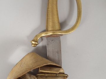 Sabre briquet modèle AN IX, fusée en bronze coulé à 36 torons, quillon