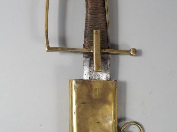 Sabre de hussard ou de chasseur à cheval de la fin de l’ancien régime.