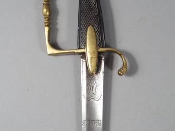 Sabre d’officier d’infanterie époque Consulat. Arme monture bronze, po