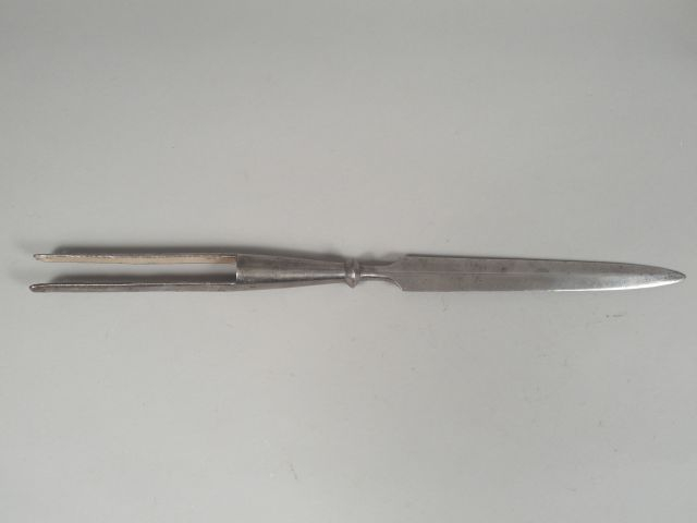 Fer de lance de cavalerie à boule, lame plate à 4 pans sans gorge de 2