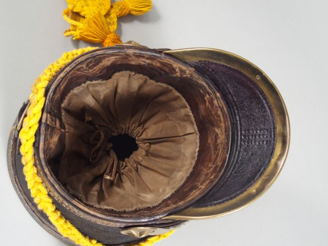 Reproduction de qualité d’un shako premier Empire (fabrication Massonn