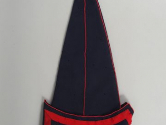 Vente aux enchères Bonnet de police troupe dans le gout du premier Empire. Corps en drap 