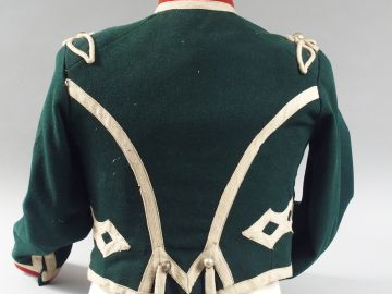 Dolman troupe du 6éme régiment de hussard (vert et rouge) modèle 1860.