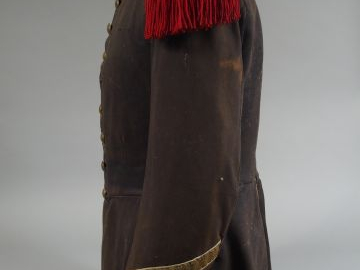 Vareuse composite mi XIXème. En drap vert sombre, parement de col et d