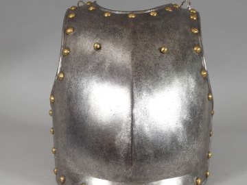 Plastron de cuirasse Consulat type primitif 34 rivets laitons tête ron
