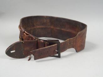 Vente aux enchères Large ceinture de messager ou porte dépêche XIX ème siècle. Constructi