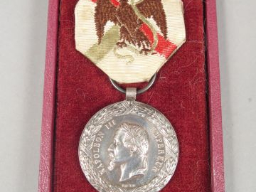 Belle médaille dite de la campagne du Mexique. Module argent gravure «