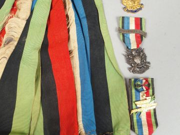 Lot relatif aux vétérans de la guerre de 1870 comprenant trois décorat
