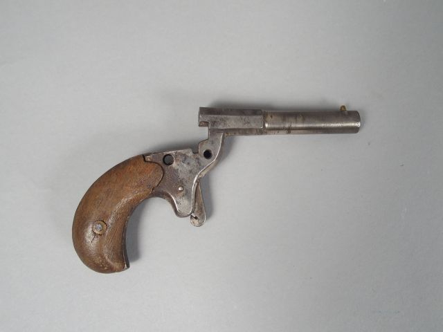 Epave de pistolet de cycliste, manque culasse. (2-) Catégorie « D »2.