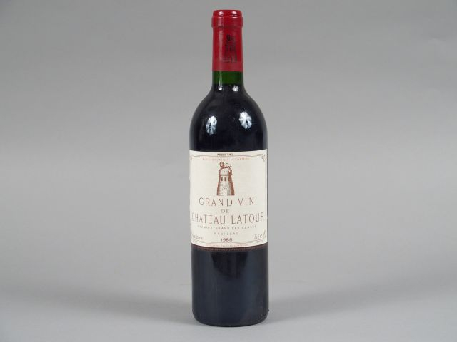 1 BOUTEILLE CHÂTEAU LATOUR 1er GCC PAUILLAC - 1986