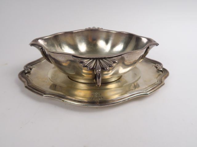 CARDEILHAC. Saucière de style Rocaille en argent, poinçon Minerve. Ave