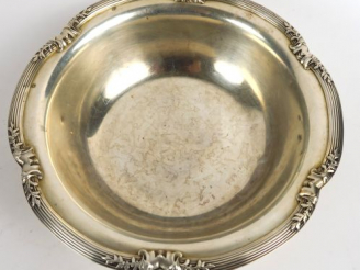 Vente aux enchères BOULENGER. Jatte creuse de style Louis XVI en argent. Poids : 305 g