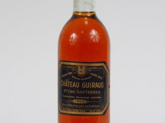 Vente aux enchères 1 BOUTEILLE CHÂTEAU GUIRAUD 1er CC SAUTERNES - 1969 - BG+