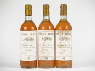 Vente aux enchères 3 BOUTEILLES CHÂTEAU THIBAUT SAUTERNES - 1986 - 1 BG/1 ET