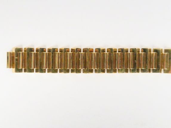 Bracelet tank en or. 94 g